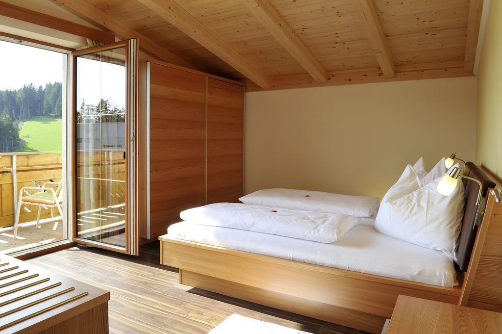 Familienhotel Moos-Alm เลียนซ์ ห้อง รูปภาพ